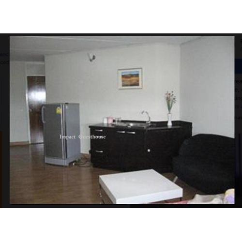 T8 Guest House Don Mueang Challenger, Located in Bangkok