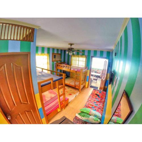 Tagaytay Bloom Breeze Cruz Apartelle