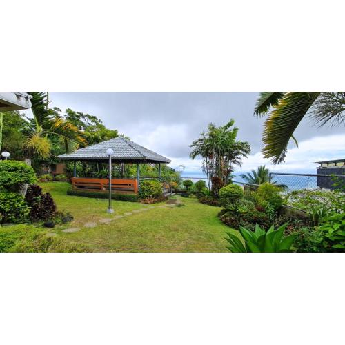 Tagaytay Overlooking Taal. Free Parking Fast Wi-Fi