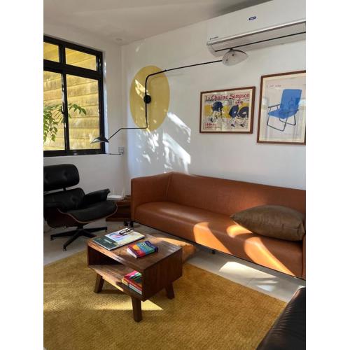 Tagaytay resthouse at Barbs' Place Crosswinds