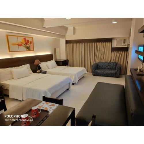 Tagaytay Staycation by Naya and Darla w Free Swimming Pool, WiFi & Netflix