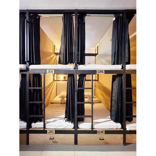 Tagpo Capsule Hostel