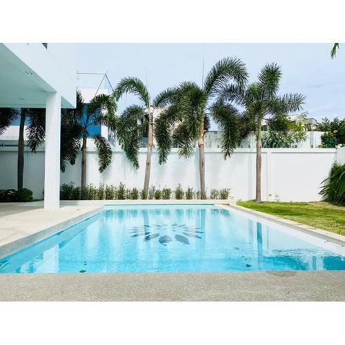 TagVilla Palm Spring Villa in Pattaya 06 Bedroom