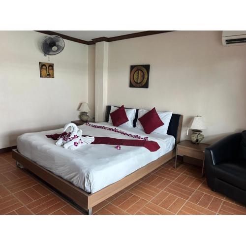 Taj Palace Hotel Patong Beach