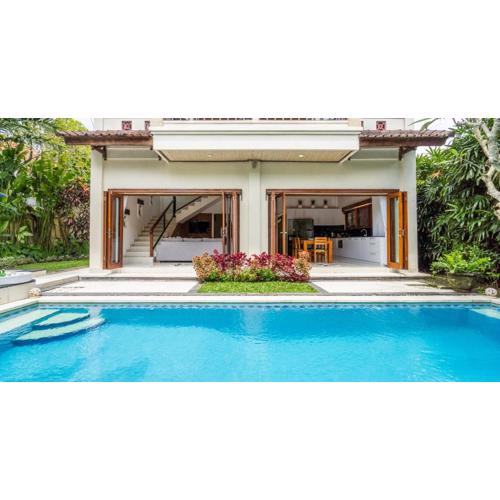 Taman Hijau Villa by iBali Management