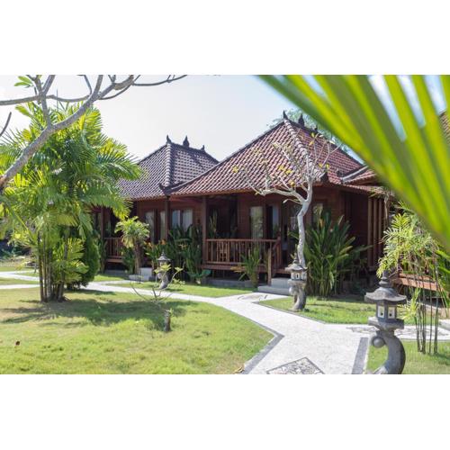 Taman Tirta Villa