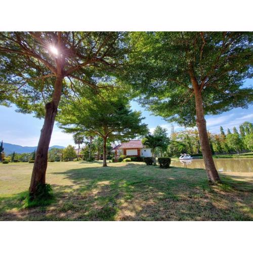 Tanaosri & Creekside Resort