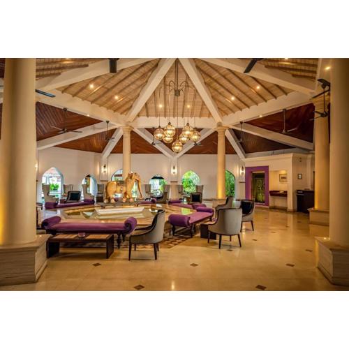 Tangerine Beach Hotel