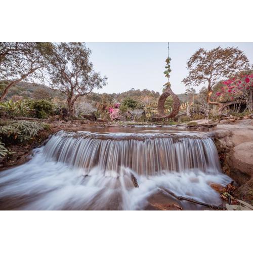 ธารทอง ลอดจ์ Tharnthong Lodge