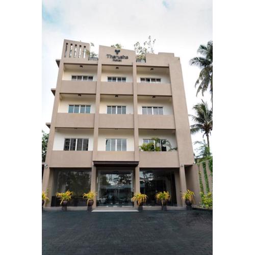 Tharusha Hotel