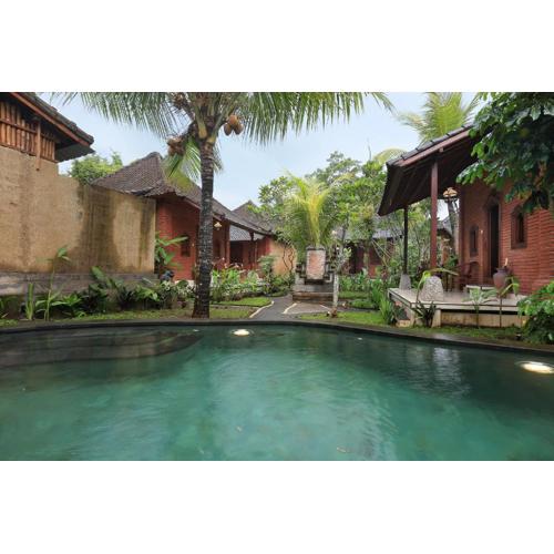 The Alus Cottage and Villa