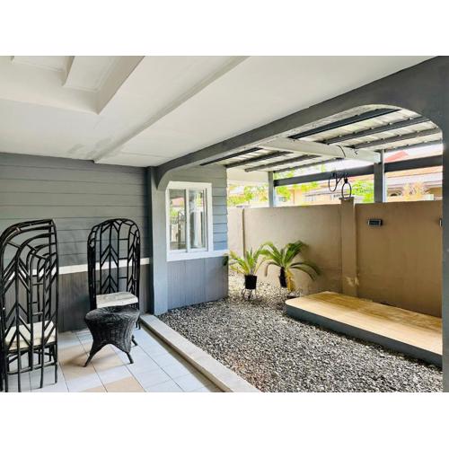 The Alusiman Home - 4 bedroom home