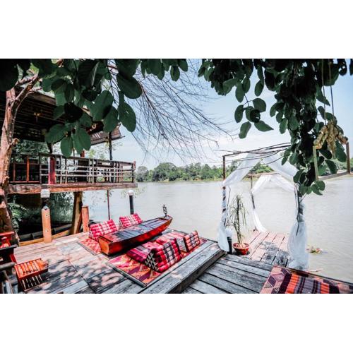 The Antique Riverside Resort