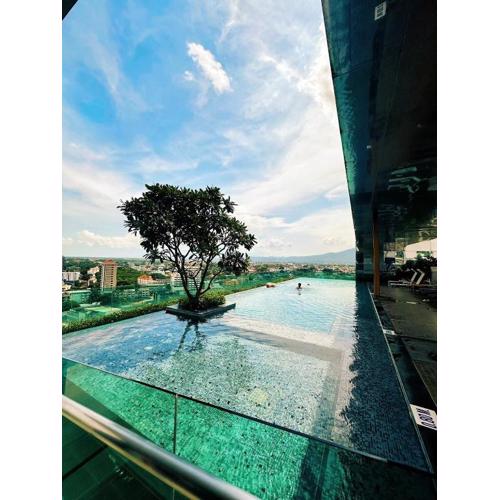 The Astra Condo, Downtown