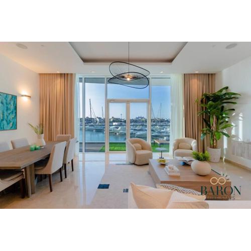 The Azure Suite Oceana