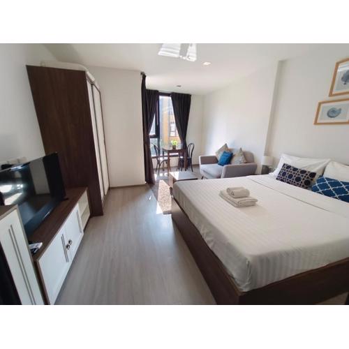 The base central phuket