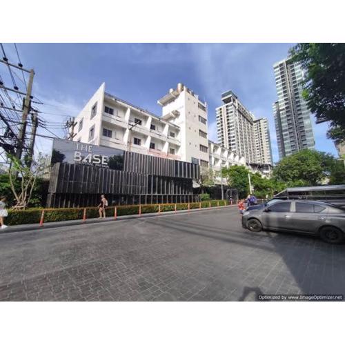 The Base Condo Central Pattaya Sea View Room