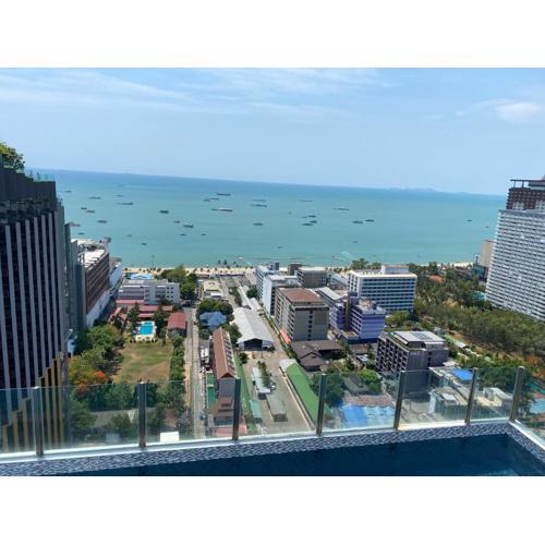 The base in pattaya city
