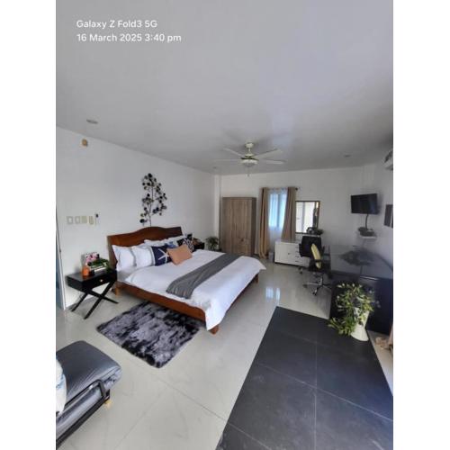 The beach house, Baroro