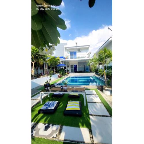 The beach house, Baroro
