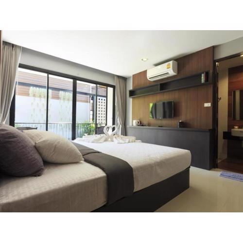 The Breeze Lipe Resort