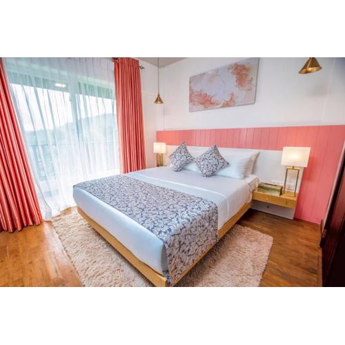 The Breeze Luxury Apartment