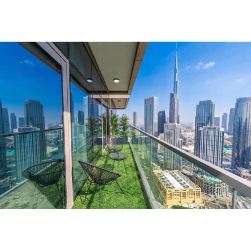 The Cinephile Burj Khalifa View 2BR Dubai