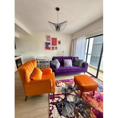 The Colorful Nest at Southpark Apartments