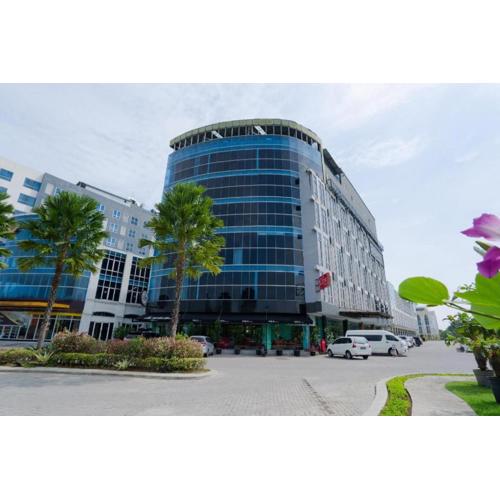 The Crew Hotel Kualanamu International Airport