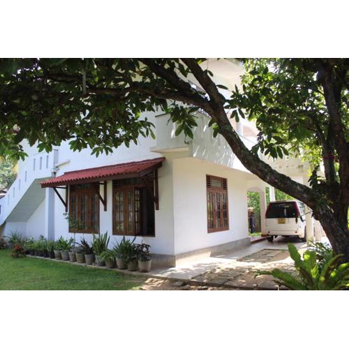 The Dalawella Porch House