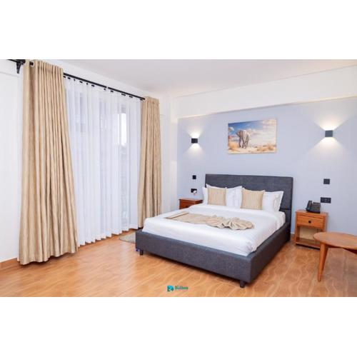 The Dalton Grand Hotel