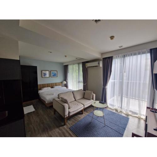 The Deck Condo Patong 5Fl Pool View