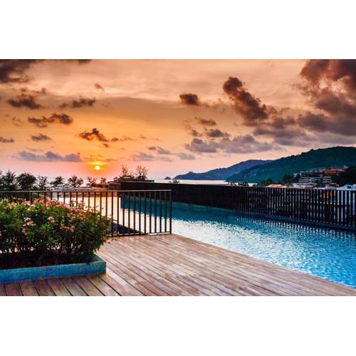 The Deck Condominium by Lofty