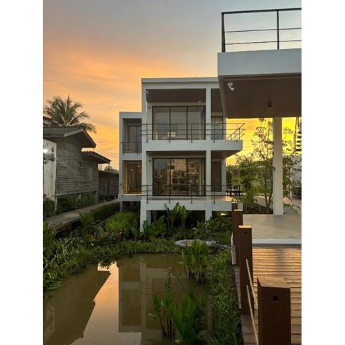 The Episode Boutique Hotel