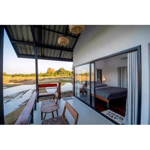 The Farmer Farm Stay & Cafe