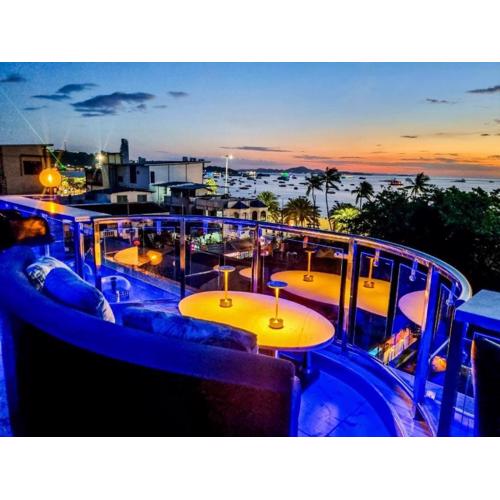 The Globe Hotel, Bar & Restaurant