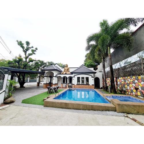 The Golden Buddha Villa