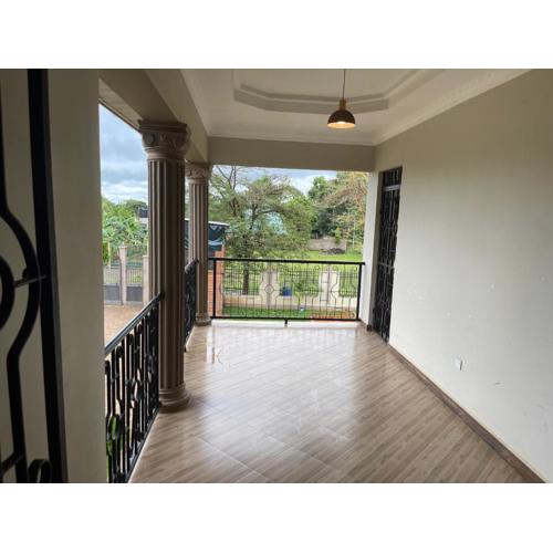 The Golden Suite Apartment