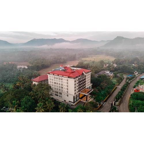 The Grand Mountain Hotel