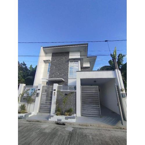 The GrayHouse Inn-Balcony,FullAc,open-space