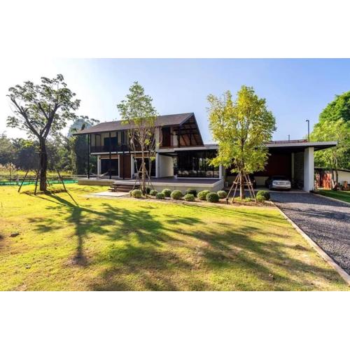 The green canopy estate