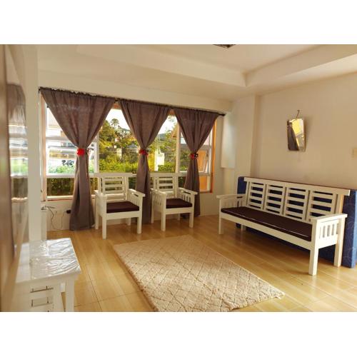 The Greens Home & Garden -ENTIRE 2nd FLOOR 3 Bedroom Unit