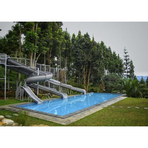 The Hidden Hills Villa