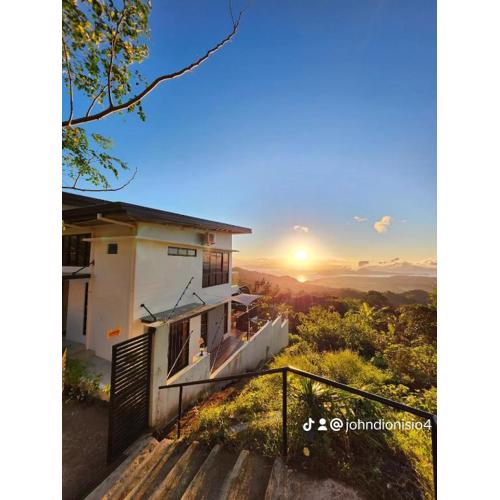 The Hillside Villa Tagaytay