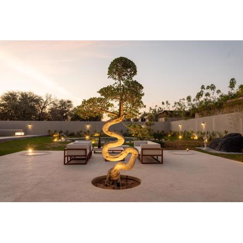 THE JAPANESE HOUSE by BRIDGE RETREATS