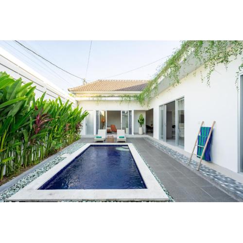 The Kakadu - A new modern 2BR Villa with private pool in Seminyak