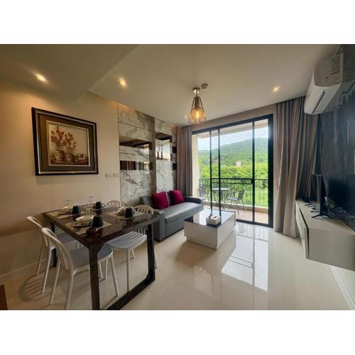 The Lago Nai Harn 2 BR-Walk to beach