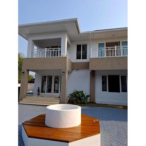 The Lanna Lagoon เดอะลานนา ลากูน