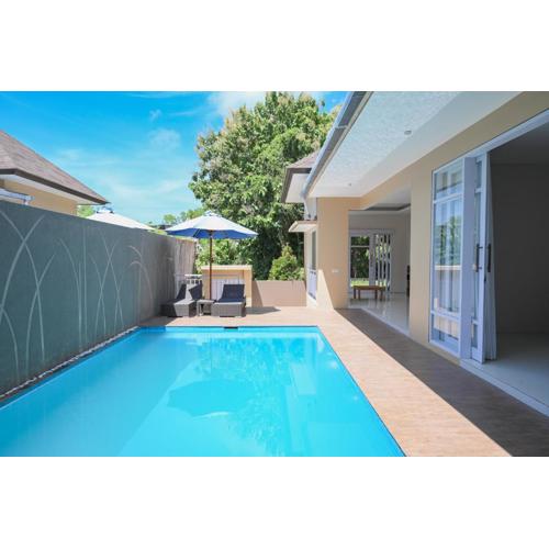 The Lavana Rainie's Villa Nusa Dua