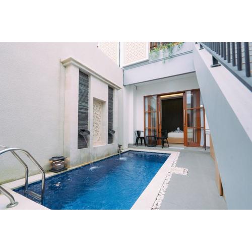 The Lavana Sahadewa Villa Kuta Sunset